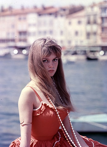 Brigitte Bardot à St-Tropez par Willy Rizzo